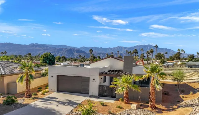 $694,900 | 76718 Kentucky Avenue, Palm Desert, CA 92211