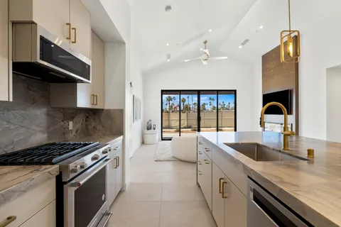 $694,900 | 76718 Kentucky Avenue, Palm Desert, CA 92211