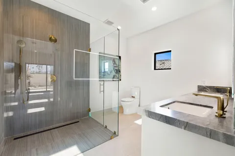 $694,900 | 76718 Kentucky Avenue, Palm Desert, CA 92211