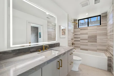 $694,900 | 76718 Kentucky Avenue, Palm Desert, CA 92211