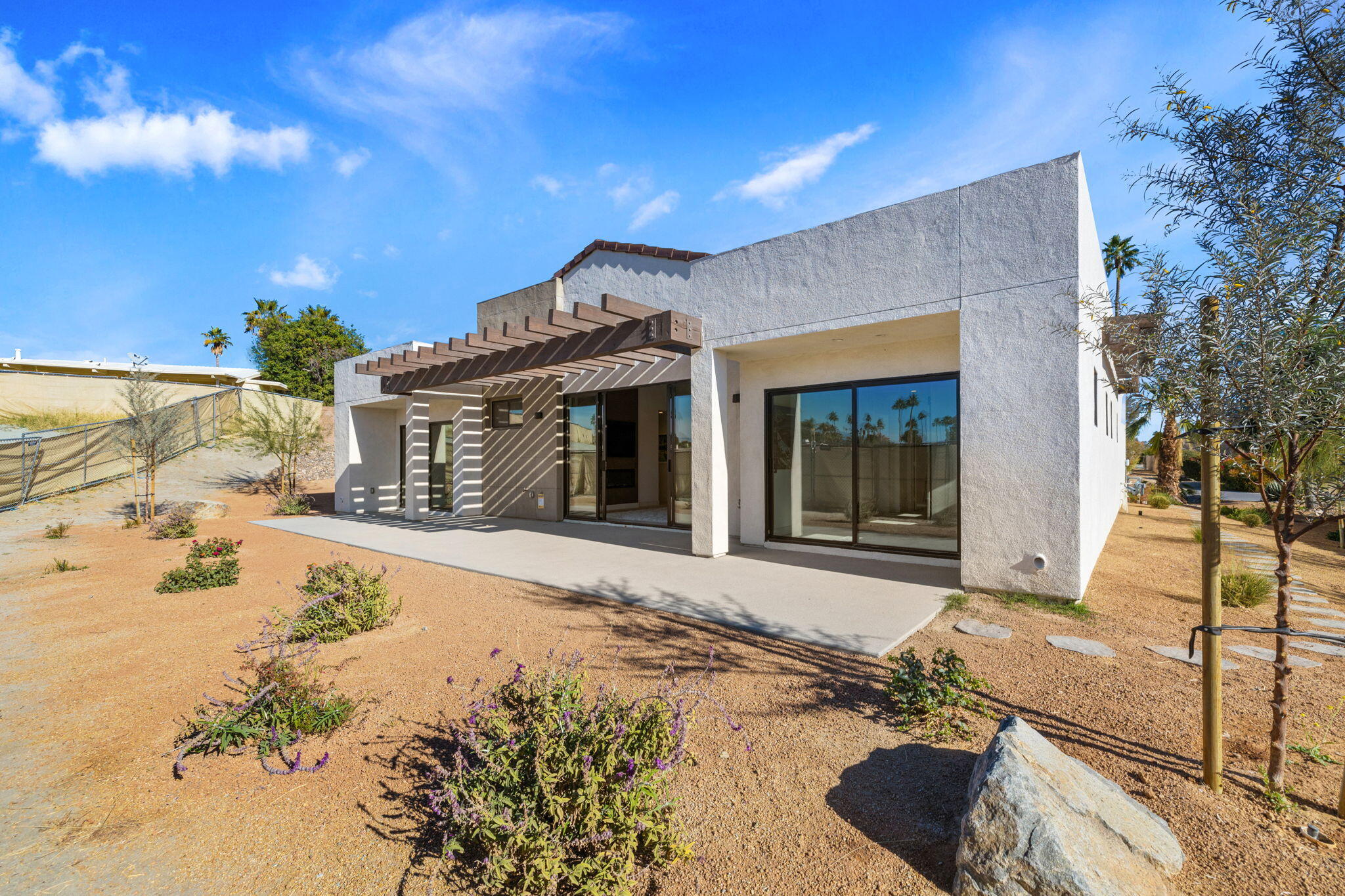 76718 Kentucky Avenue Palm Desert, CA 92211 - Photo 29 of 32 2-web-or-mls-2H8A3559