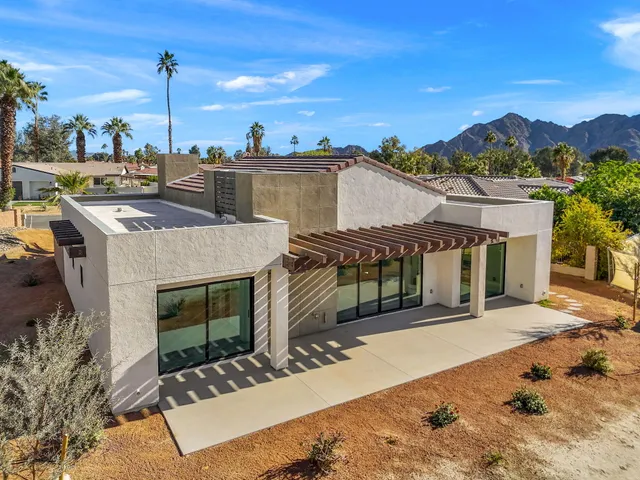 $694,900 | 76718 Kentucky Avenue, Palm Desert, CA 92211