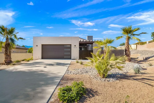 $694,900 | 76718 Kentucky Avenue, Palm Desert, CA 92211