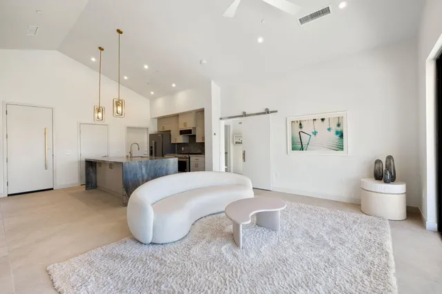 $694,900 | 76718 Kentucky Avenue, Palm Desert, CA 92211