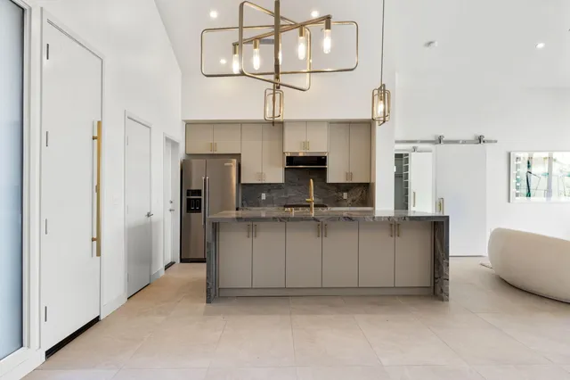 $694,900 | 76718 Kentucky Avenue, Palm Desert, CA 92211