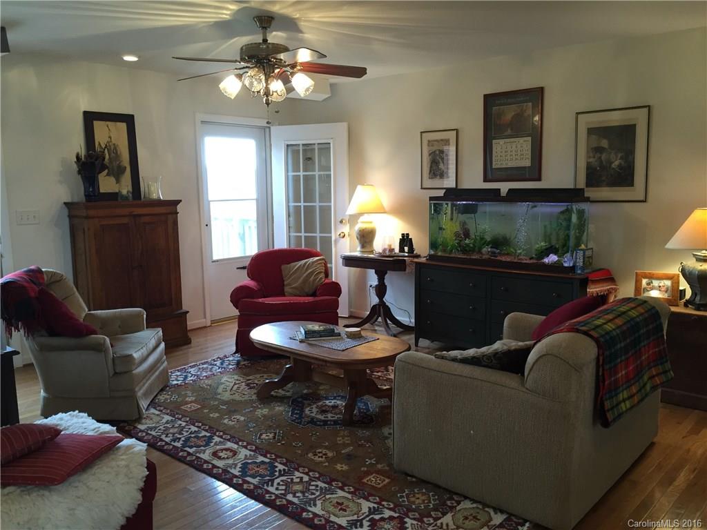 545 Shytle Road Columbus, NC 28722 - Photo 4 of 23