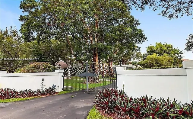 $2,699,000 | 13500 Southwest 55th Street, Southwest Ranches, FL 33330