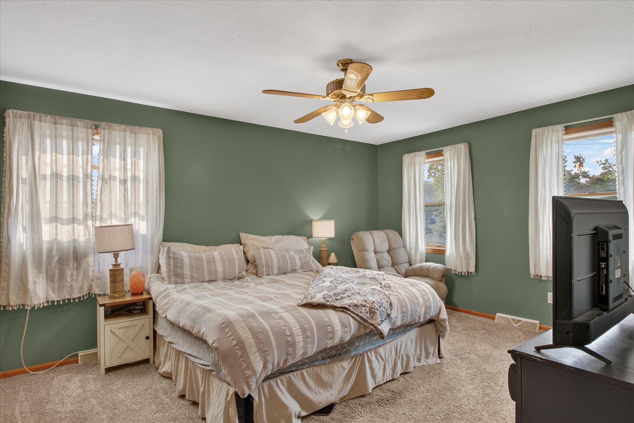 3979 East 32 Road Cadillac, MI 49601 - Photo 31 of 72 Gallery Image 31