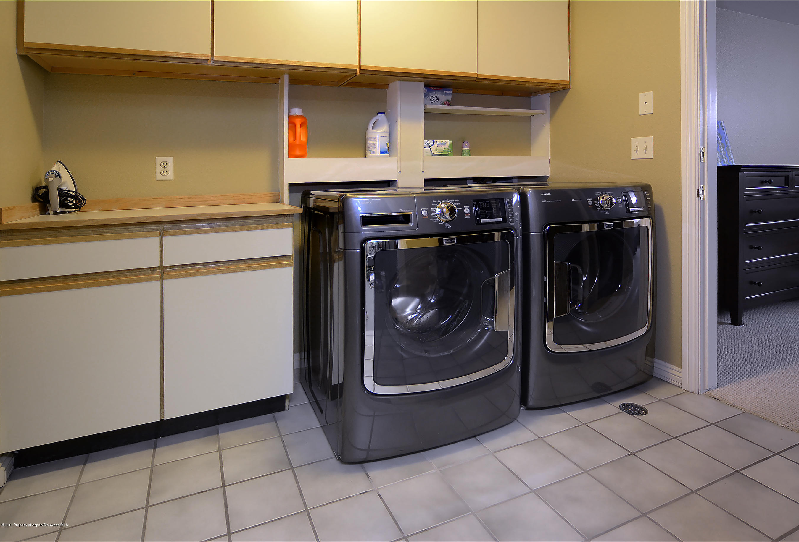 814 East Cooper Avenue Aspen, CO 81611 - Photo 15 of 15 a utility room with washer and dryer