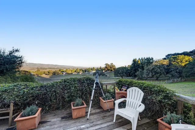 $1,799,000 | 700 Old King Road, Petaluma, CA 94952