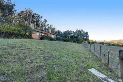 $1,749,000 | 700 Old King Road, Petaluma, CA 94952