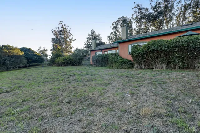 $1,799,000 | 700 Old King Road, Petaluma, CA 94952
