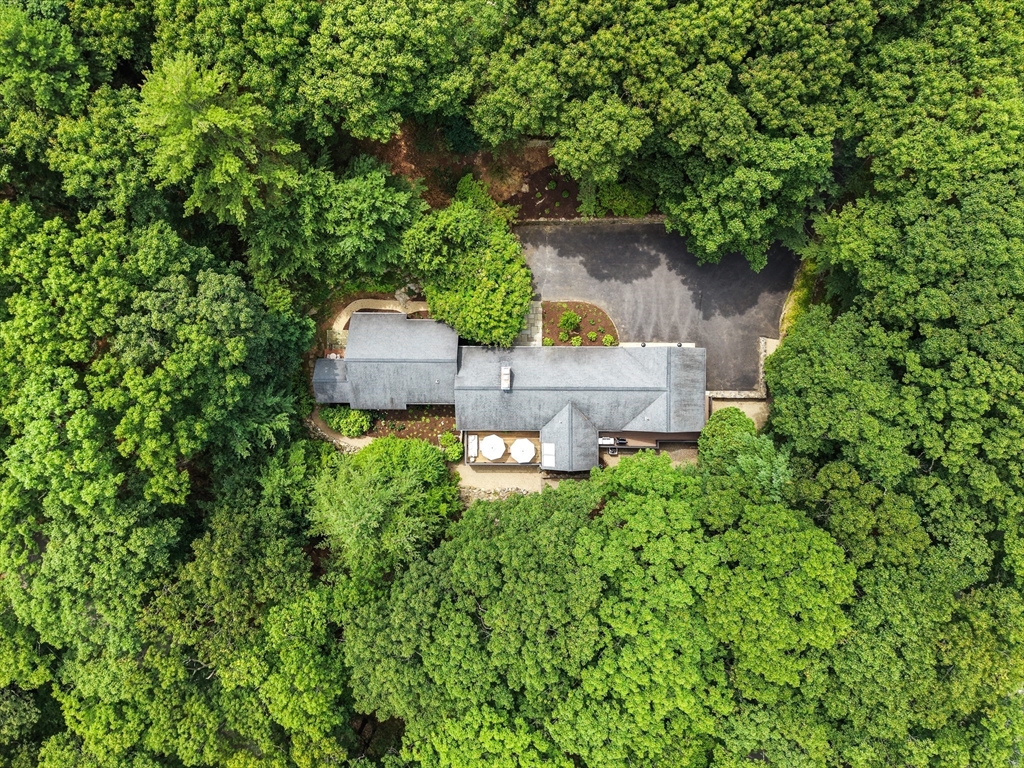 34 Hilltop Road Weston, MA 02493 - Photo 2 of 41