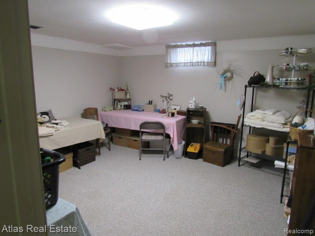 9119 Green Road Goodrich, MI 48438 - Photo 5 of 18 IMG_0465.jpg