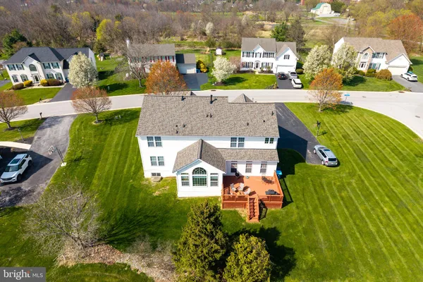 $675,000 | 306 Winchester Lane, West Grove, PA 19390