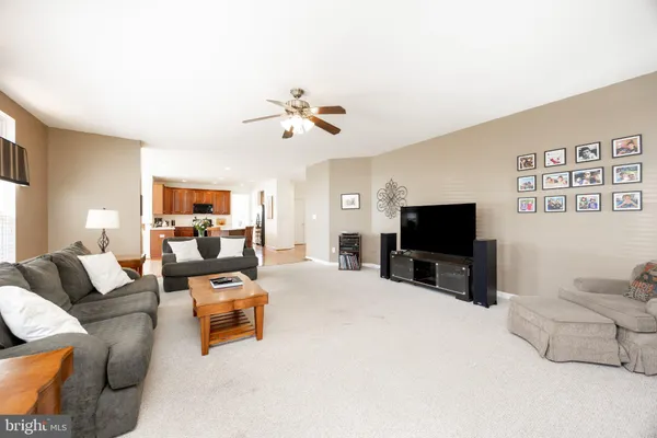 $675,000 | 306 Winchester Lane, West Grove, PA 19390