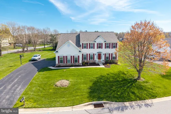 $675,000 | 306 Winchester Lane, West Grove, PA 19390
