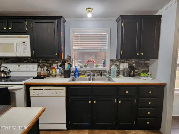 $221,000 | 1679 Kingtown Road, Winfield, TN 37892