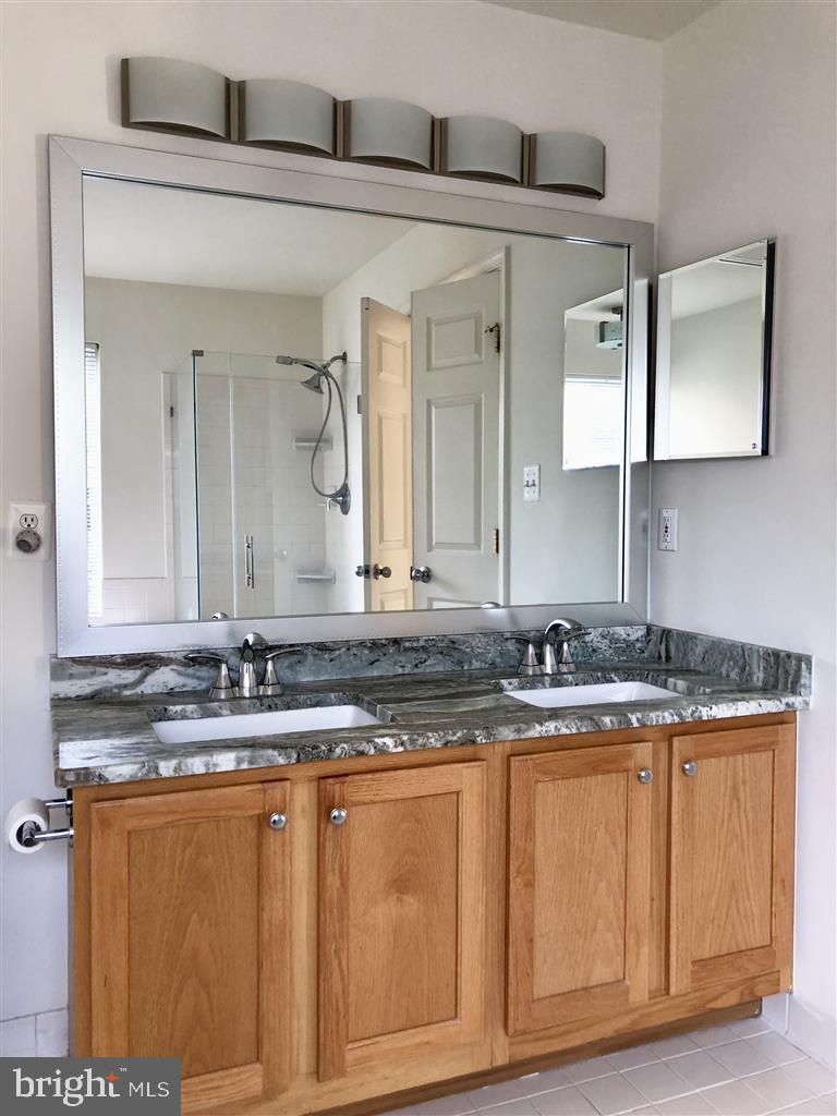 1981 Logan Manor Drive Reston, VA 20190 - Photo 14 of 28