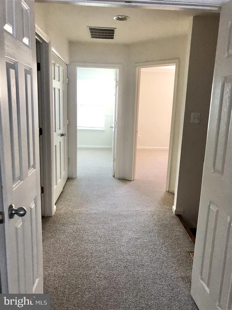 1981 Logan Manor Drive Reston, VA 20190 - Photo 15 of 28