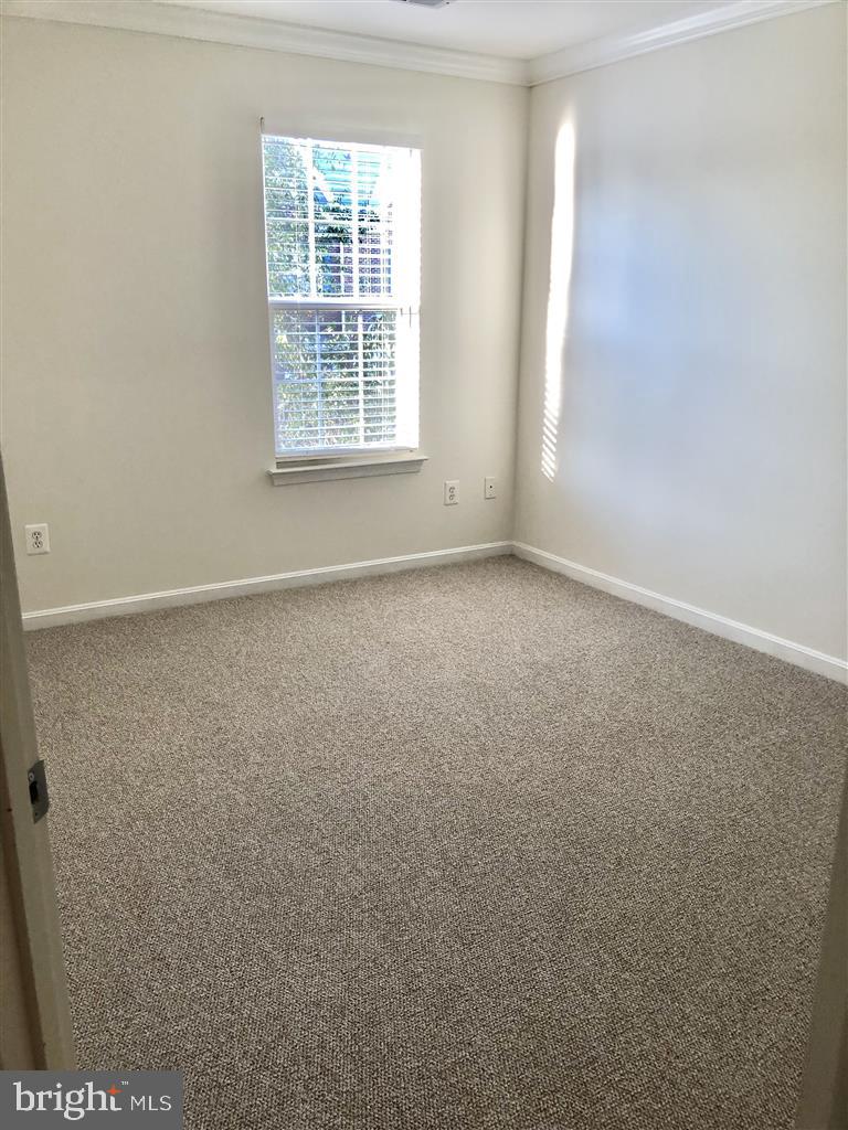 1981 Logan Manor Drive Reston, VA 20190 - Photo 17 of 28