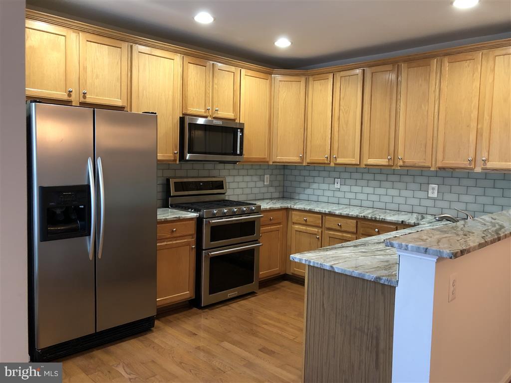 1981 Logan Manor Drive Reston, VA 20190 - Photo 6 of 28