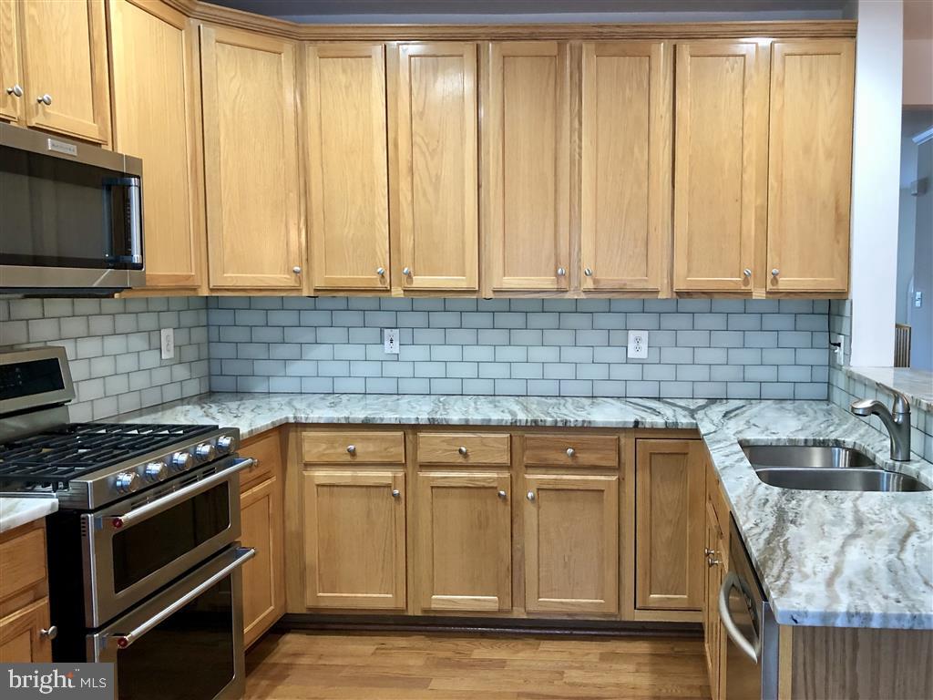 1981 Logan Manor Drive Reston, VA 20190 - Photo 7 of 28