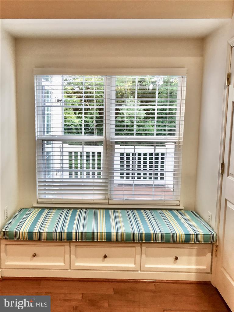 1981 Logan Manor Drive Reston, VA 20190 - Photo 8 of 28