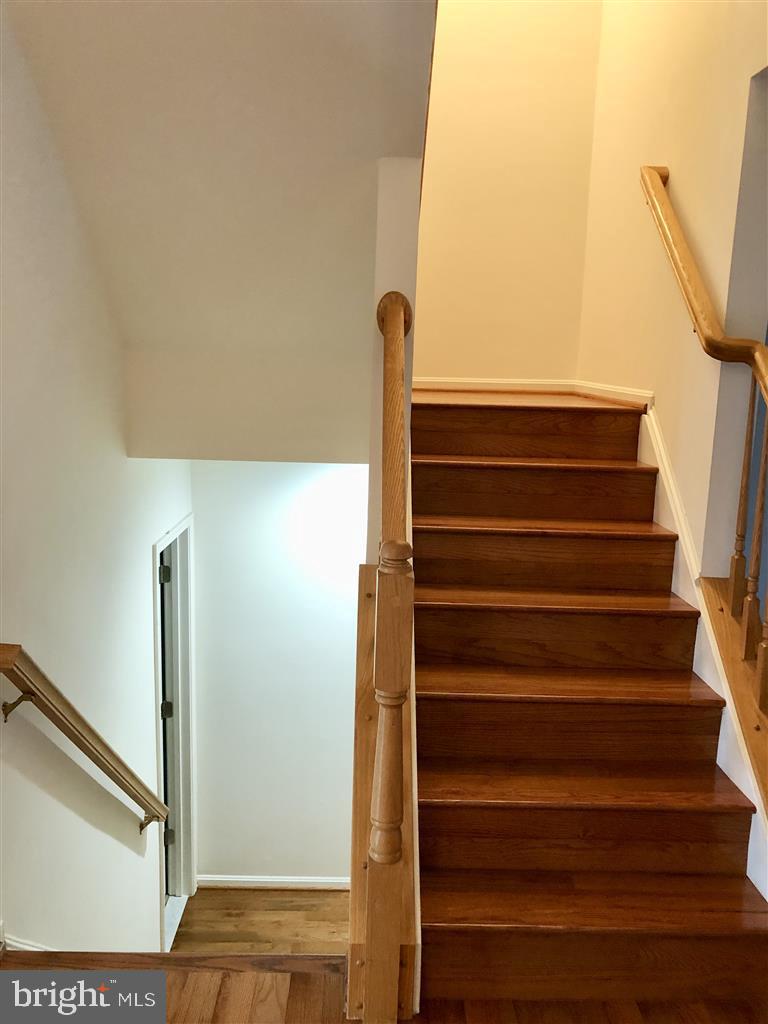 1981 Logan Manor Drive Reston, VA 20190 - Photo 10 of 28