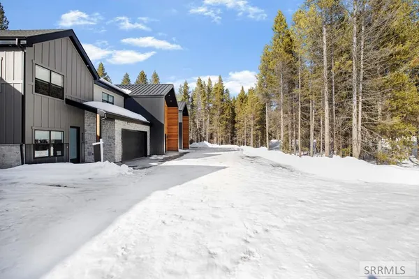$3,150,000 | 4359 Yeti Lane, Island Park, ID 83429