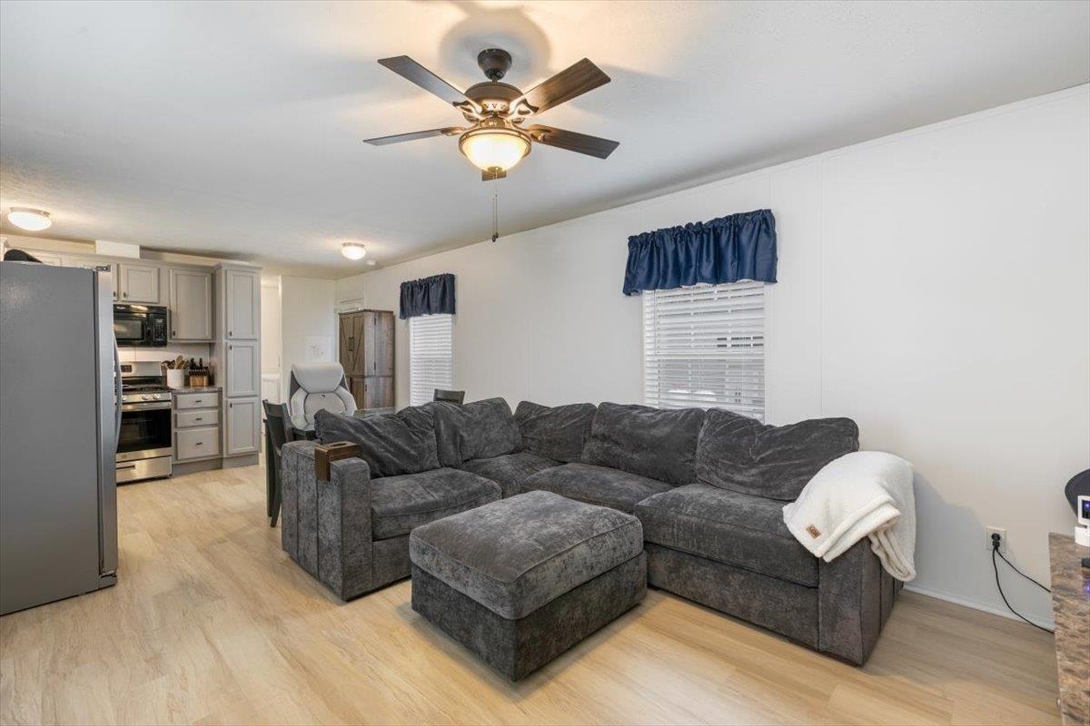 30 Kendall Pond Road, Unit 90 Derry, NH 03038 - Photo 4 of 25