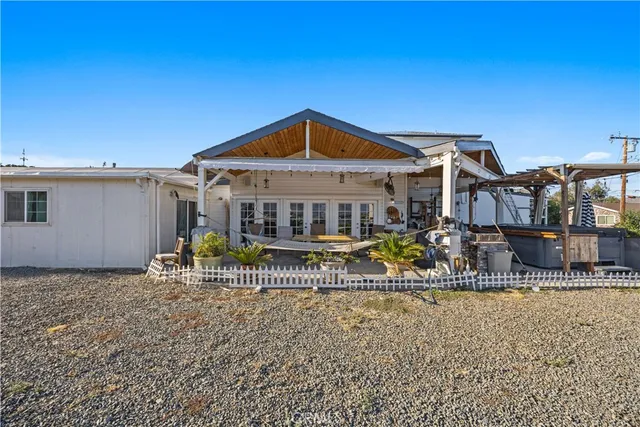 $1,225,000 | 19059 Diplomat Avenue, Corona, CA 92881