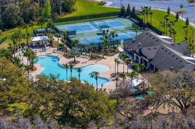 $645,000 | 19415 Paddock View Drive, Tampa, FL 33647