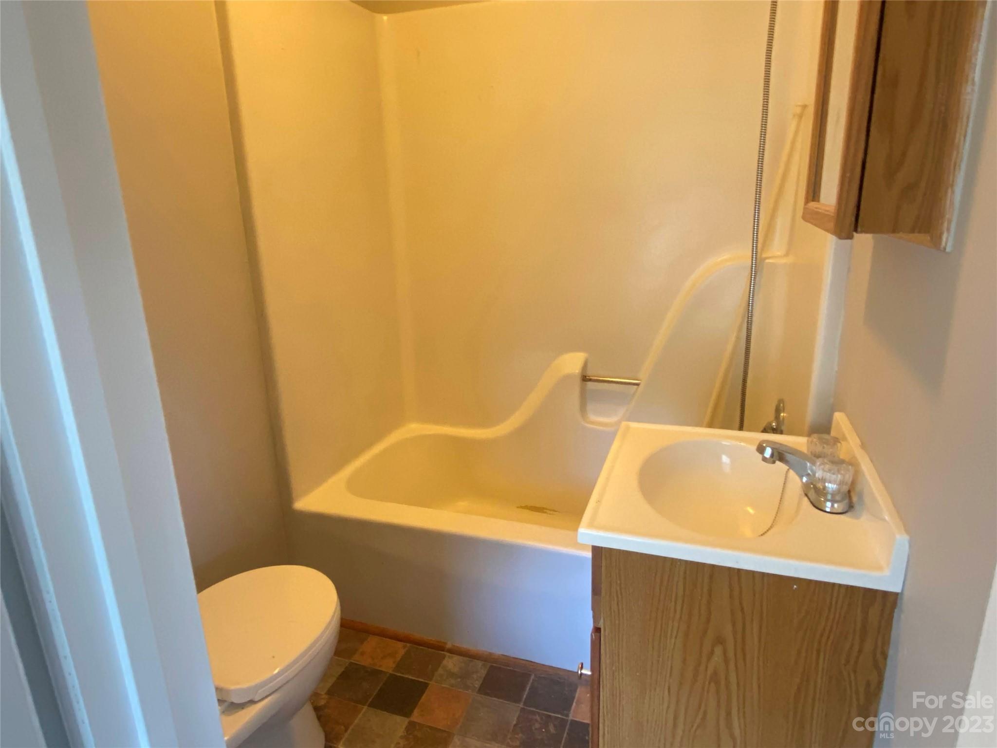 613 Salem Road Morganton, NC 28655 - Photo 8 of 8 Gallery Image 8
