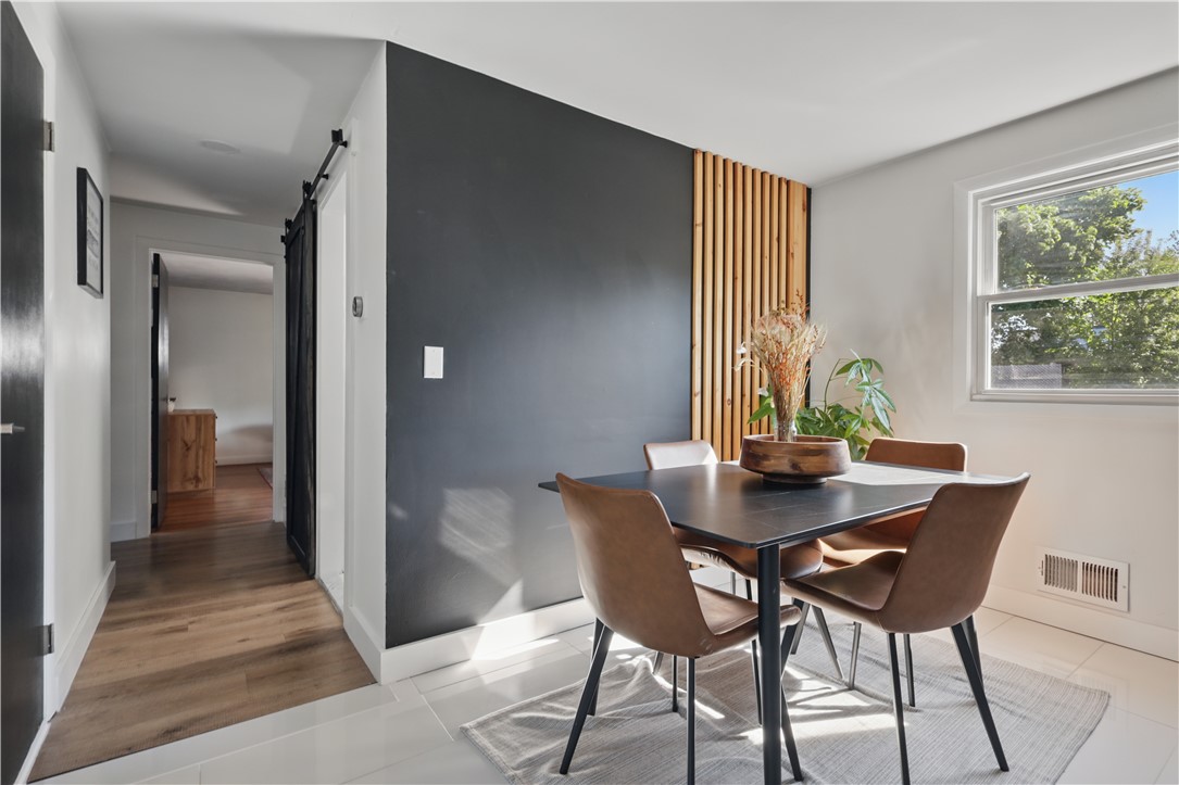 102 Julian Road Warwick, RI 02889 - Photo 18 of 35