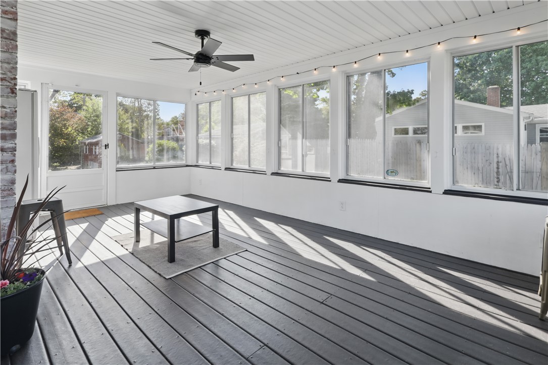 102 Julian Road Warwick, RI 02889 - Photo 19 of 35