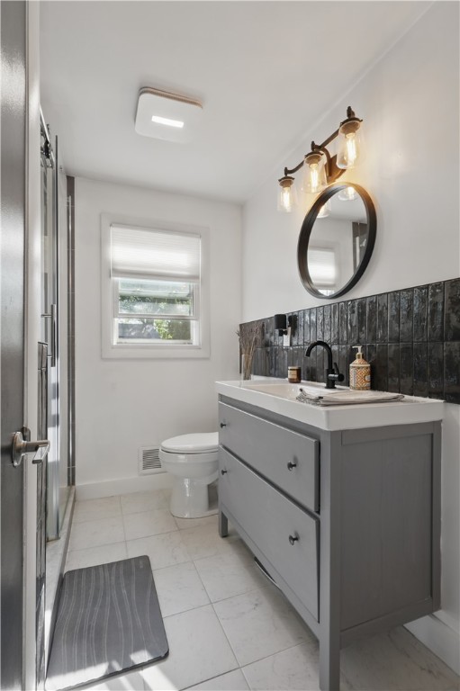 102 Julian Road Warwick, RI 02889 - Photo 23 of 35