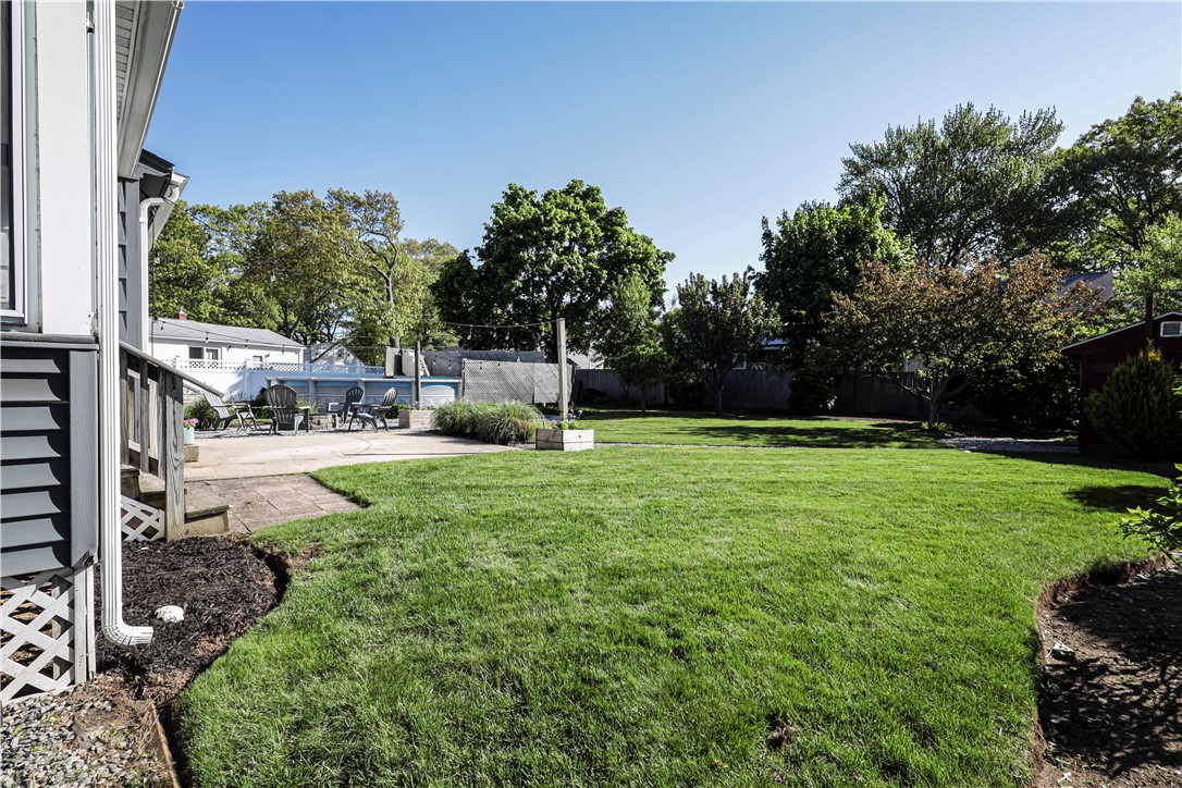 102 Julian Road Warwick, RI 02889 - Photo 4 of 35