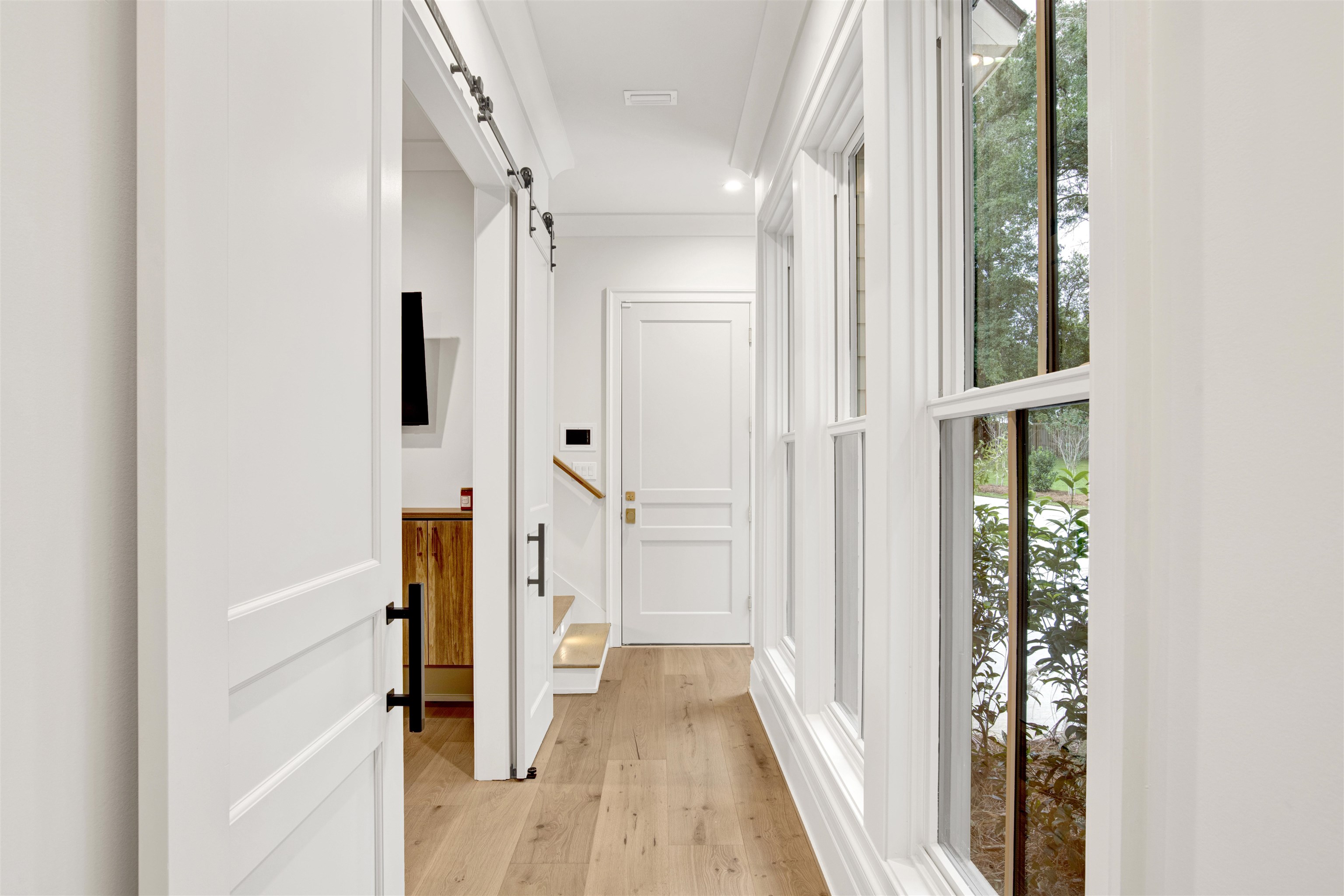 7248 Parker Road Fairhope, AL 36532 - Photo 32 of 55 Hallway