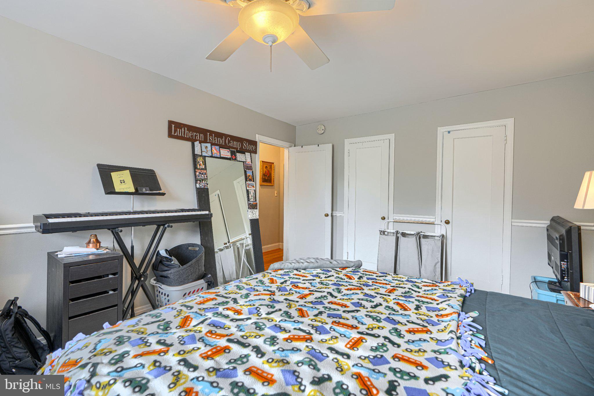 1835 Loch Shiel Road Towson, MD 21286 - Photo 44 of 75 Cozy bedroom with playful decor.