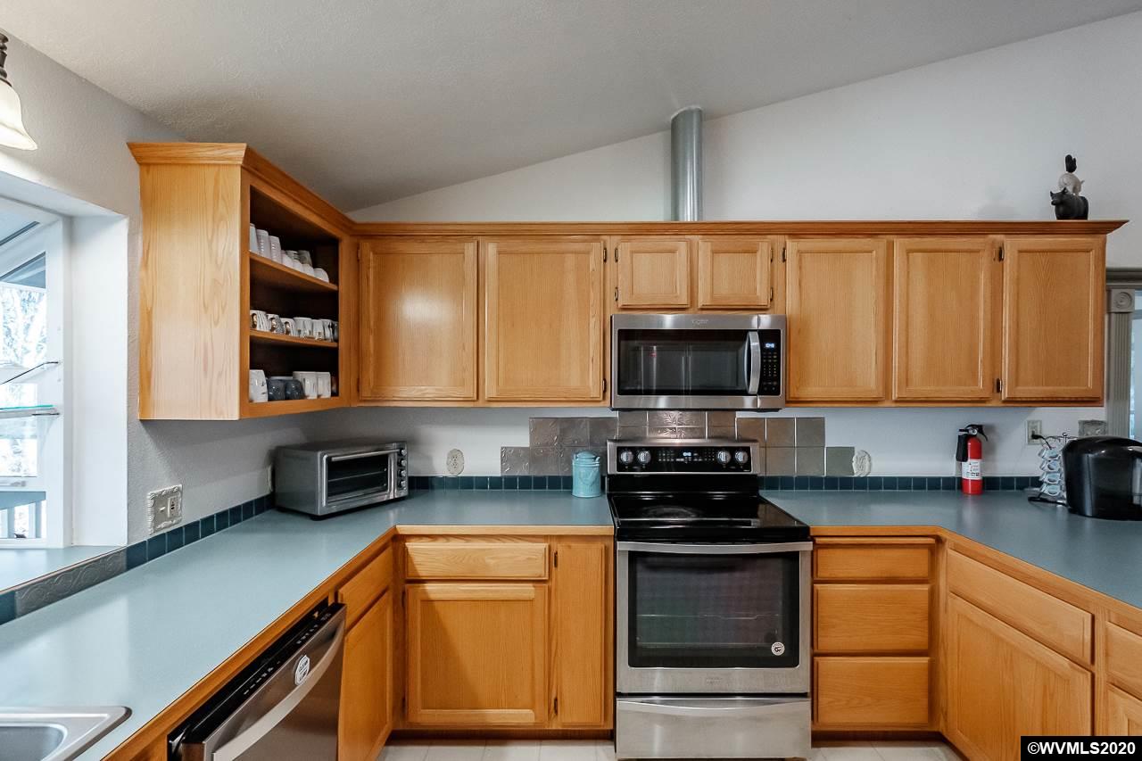 4950 Alsip Road Monmouth, OR 97361 - Photo 7 of 40