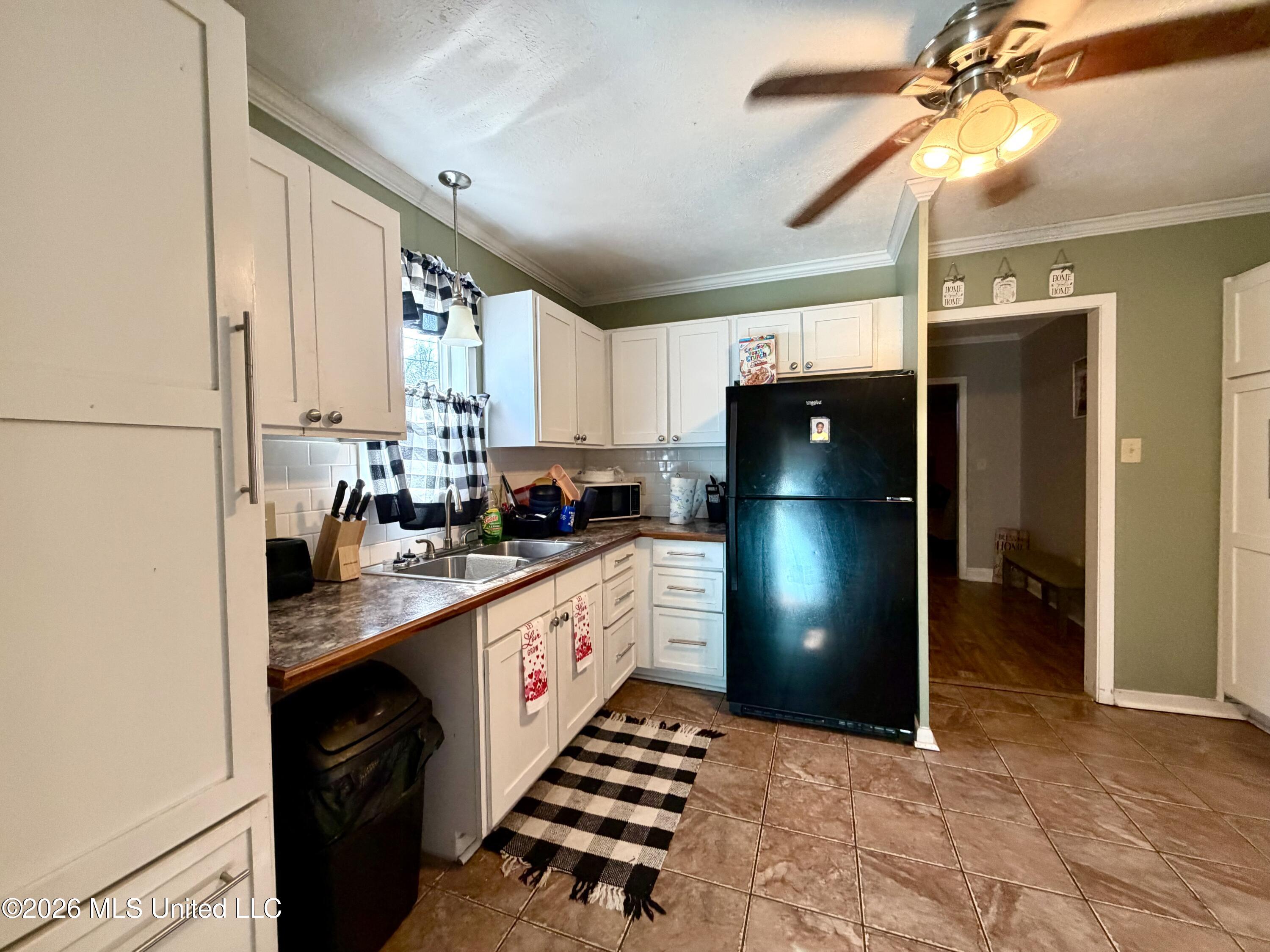 809 Robertson Street Brookhaven, MS 39601 - Photo 12 of 40 IMG_5336