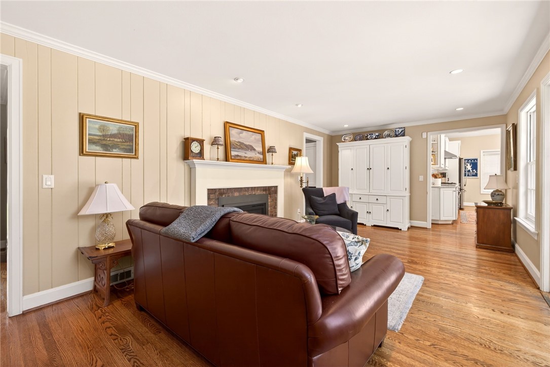 220 Overbrook Road Pittsford, NY 14618 - Photo 18 of 47