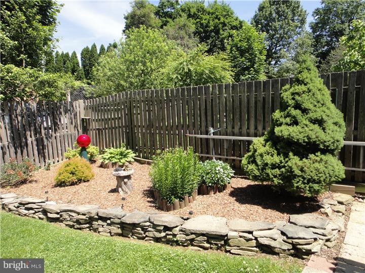 117 Kent Road Springfield, PA 19064 - Photo 25 of 25 Garden