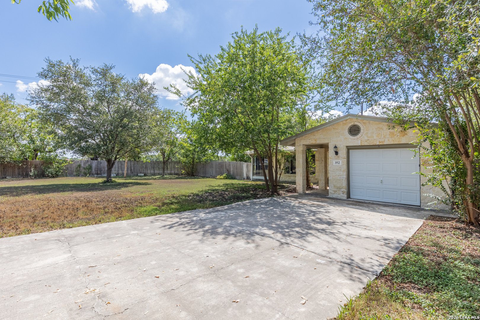 352 Tuttle Road San Antonio, TX 78209 - Photo 2 of 39 Gallery Image 2