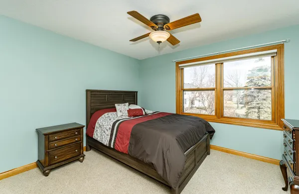 $627,500 | 2827 Oakview Drive Northeast, Rochester, MN 55906