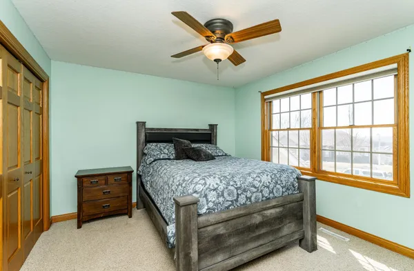 $627,500 | 2827 Oakview Drive Northeast, Rochester, MN 55906