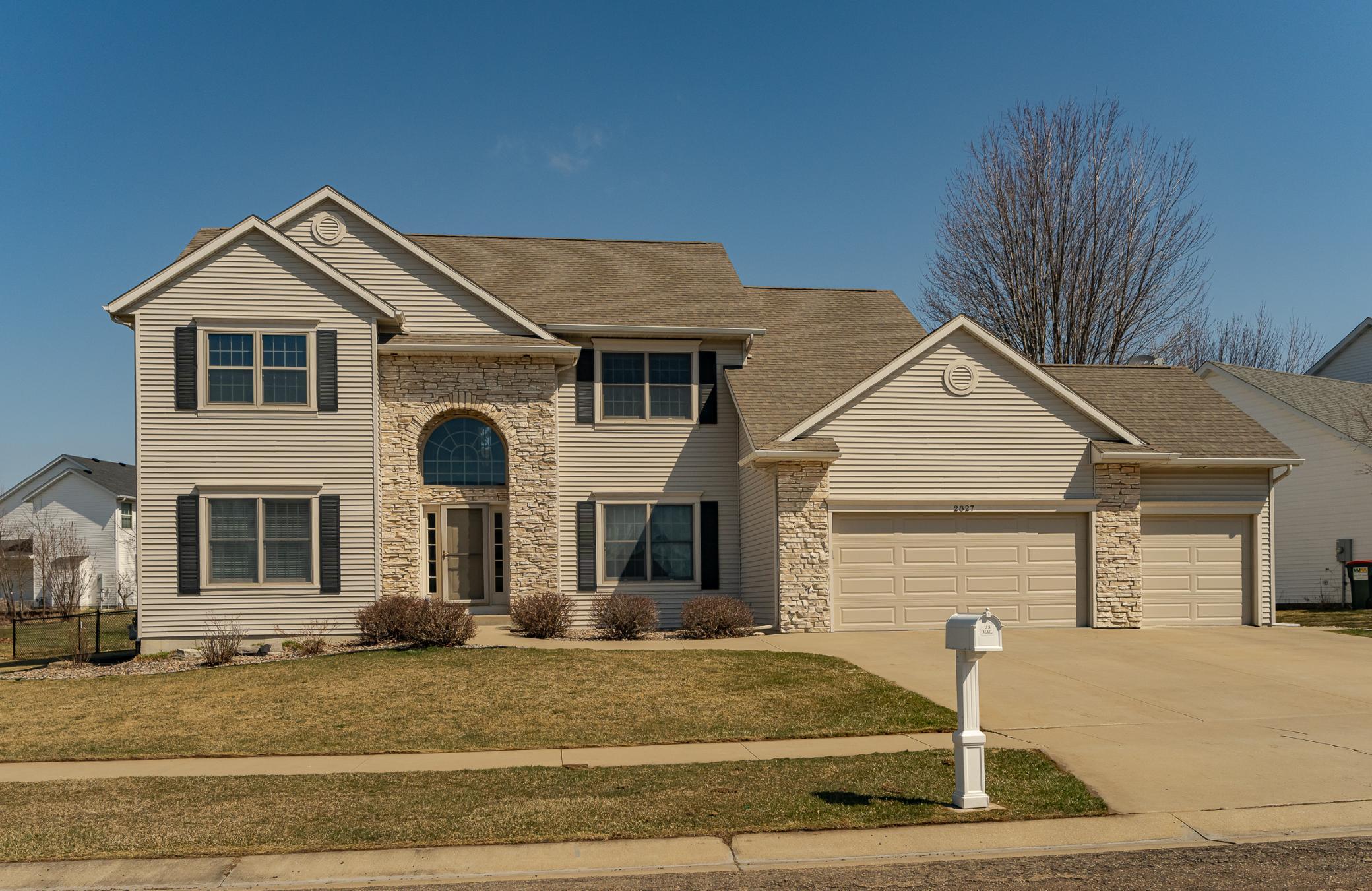 2827 Oakview Drive Northeast Rochester, MN 55906 - Photo 39 of 40