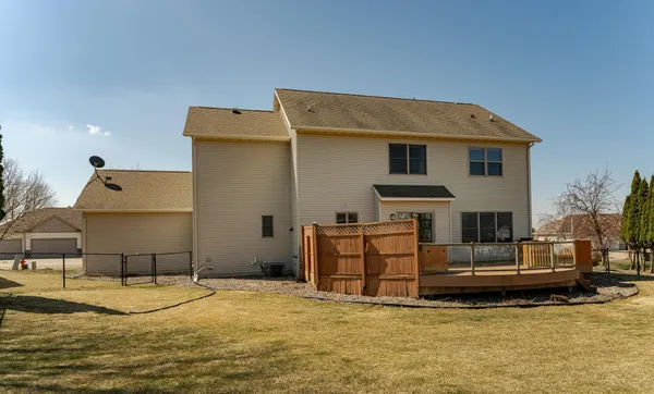 $627,500 | 2827 Oakview Drive Northeast, Rochester, MN 55906