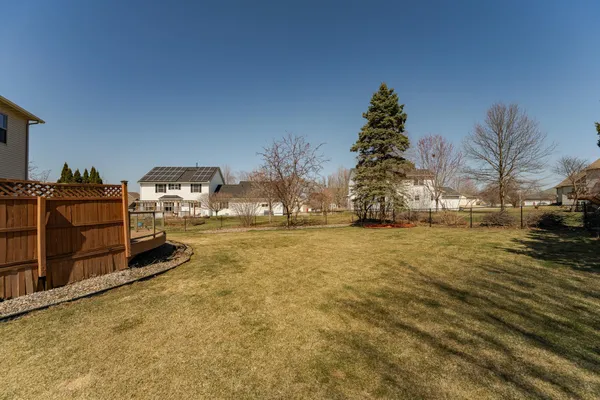 $627,500 | 2827 Oakview Drive Northeast, Rochester, MN 55906